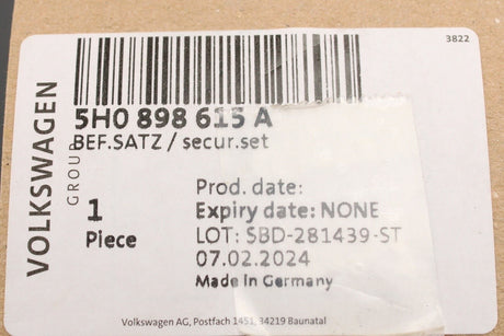 VW Golf MK8 2020-on bonnet attachment kit and seal set 5H0898615A