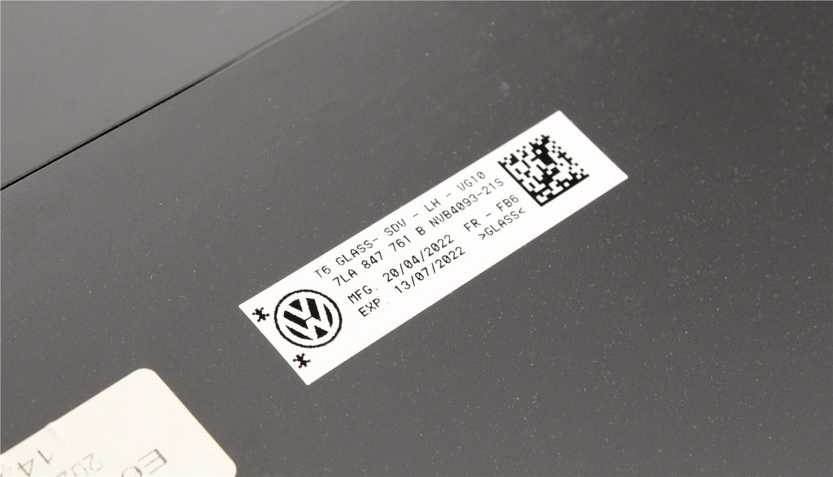 VW Transporter T6.1 2020-on sliding window glass (left) 7LA847761B NVB