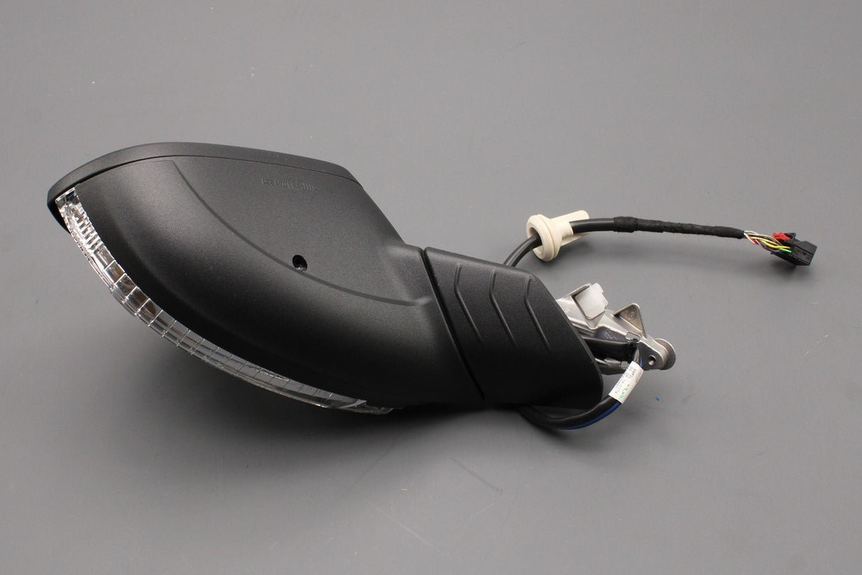 VW Golf MK8 2020-on RHD wing mirror housing (left) 5H2857507T 9B9