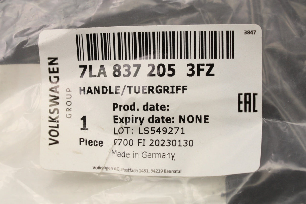 VW Transporter T6.1 2020-on front exterior door handle 7LA837205 3FZ