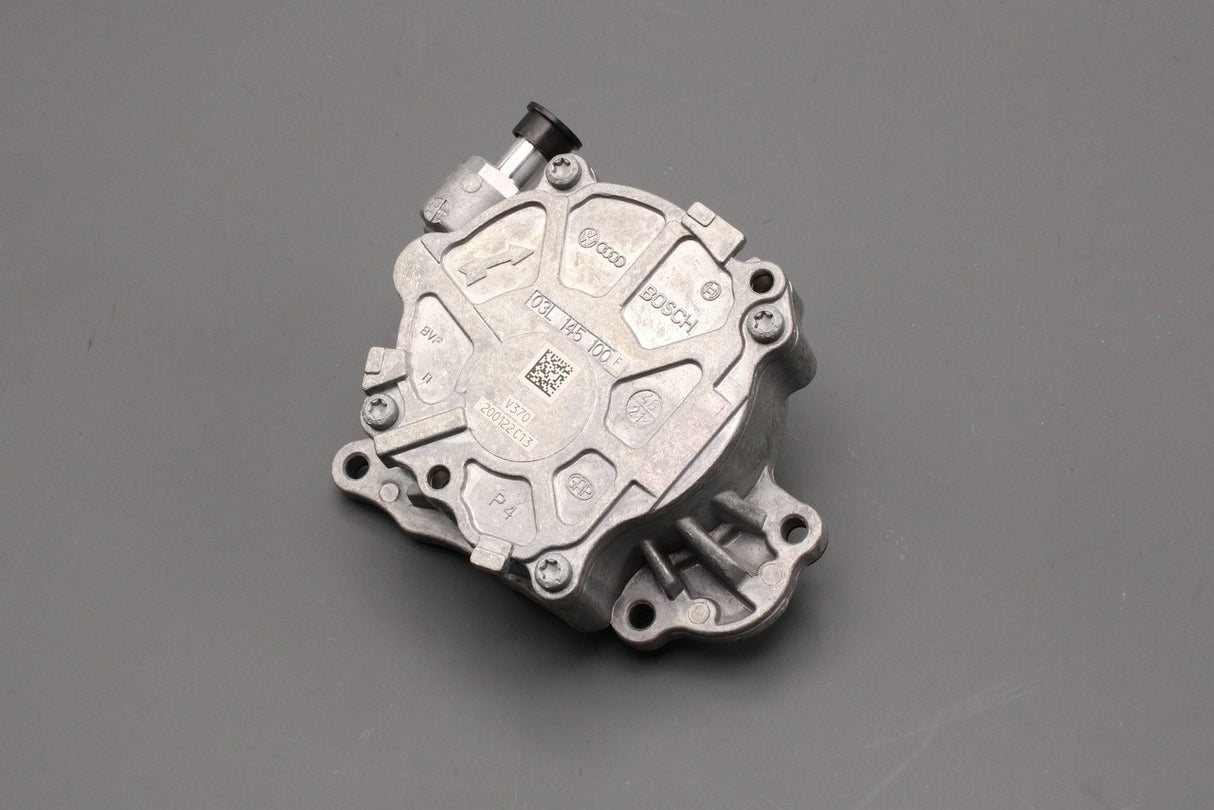 VW Golf MK5 MK6 Audi A3 8P A4 Skoda SEAT 2.0 TDI vacuum pump 03L145100F