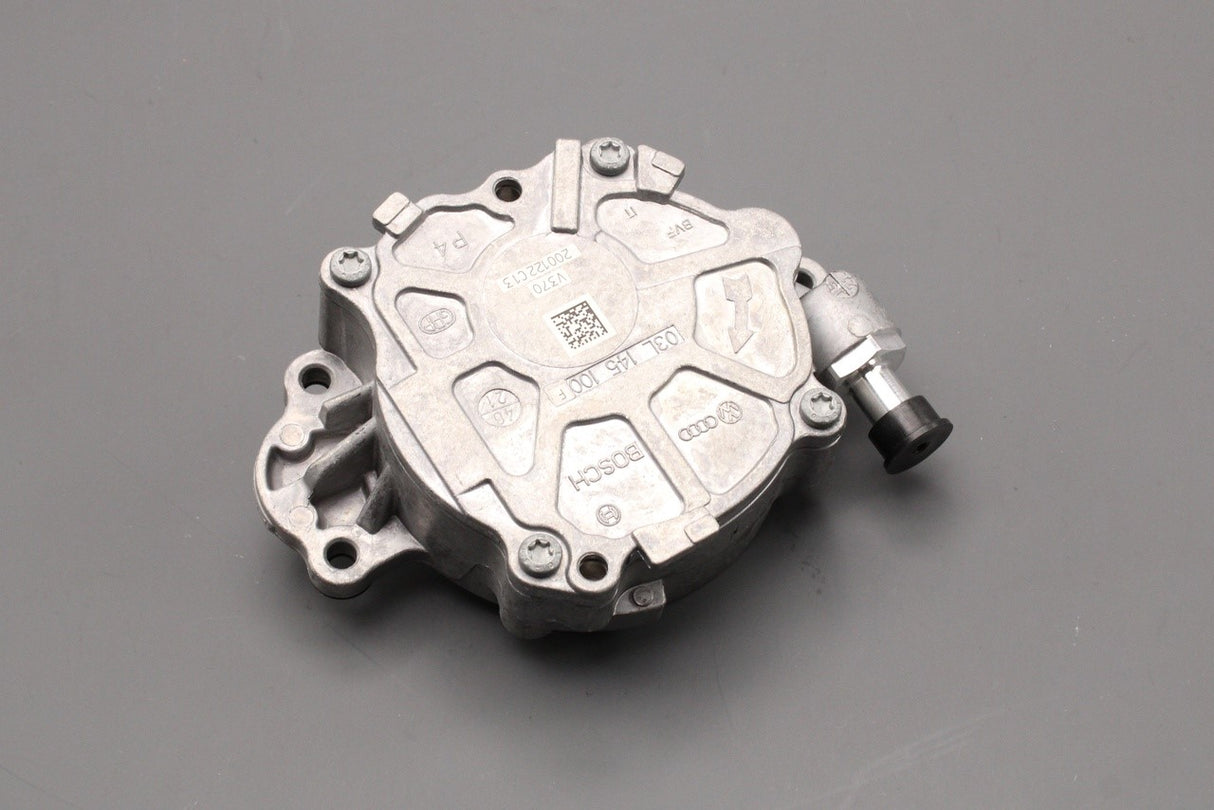VW Golf MK5 MK6 Audi A3 8P A4 Skoda SEAT 2.0 TDI vacuum pump 03L145100F