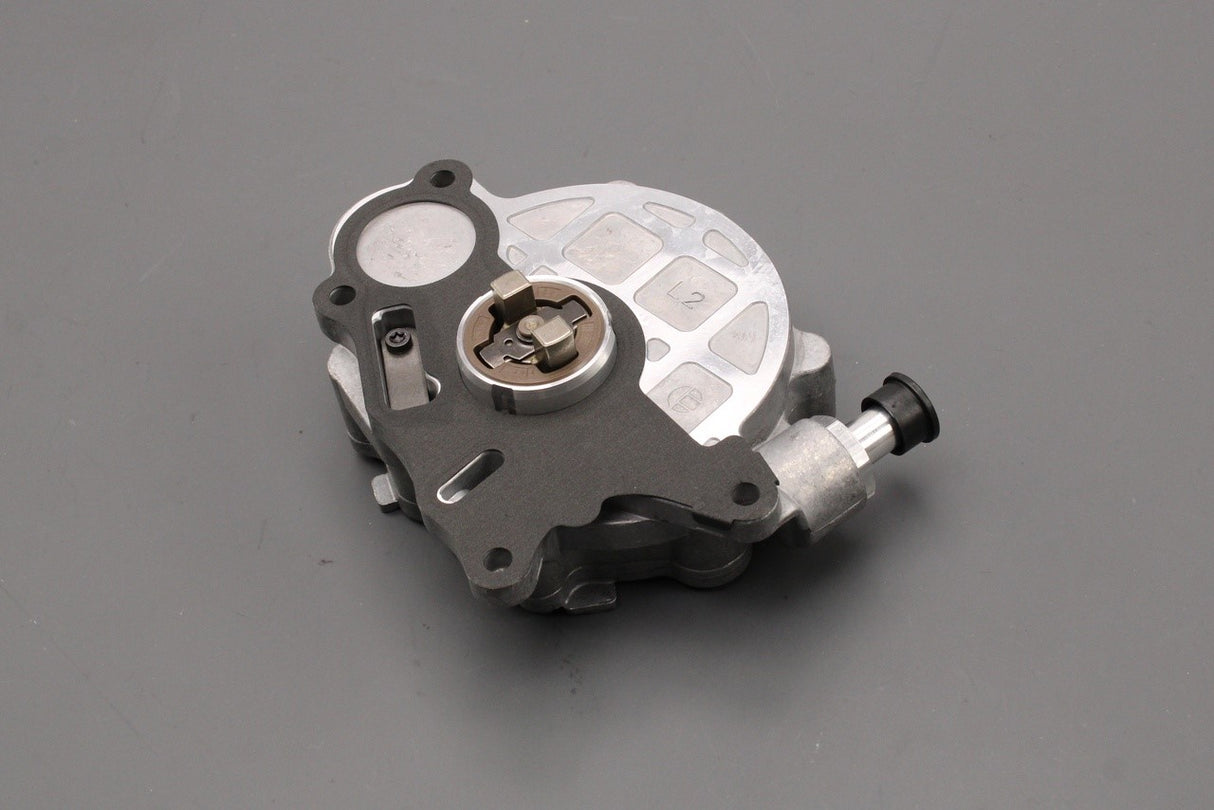 VW Golf MK5 MK6 Audi A3 8P A4 Skoda SEAT 2.0 TDI vacuum pump 03L145100F