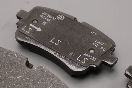 Audi e-tron 2019-on Q4 e-tron 350x28mm brake pads set (rear) 4KE698451F