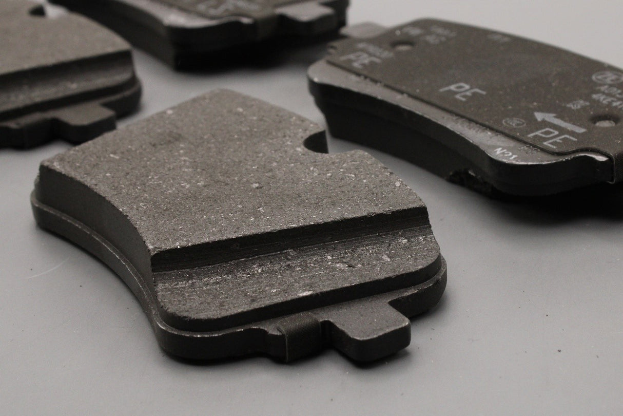 Audi e-tron 2019-on Q4 e-tron 350x28mm brake pads set (rear) 4KE698451F
