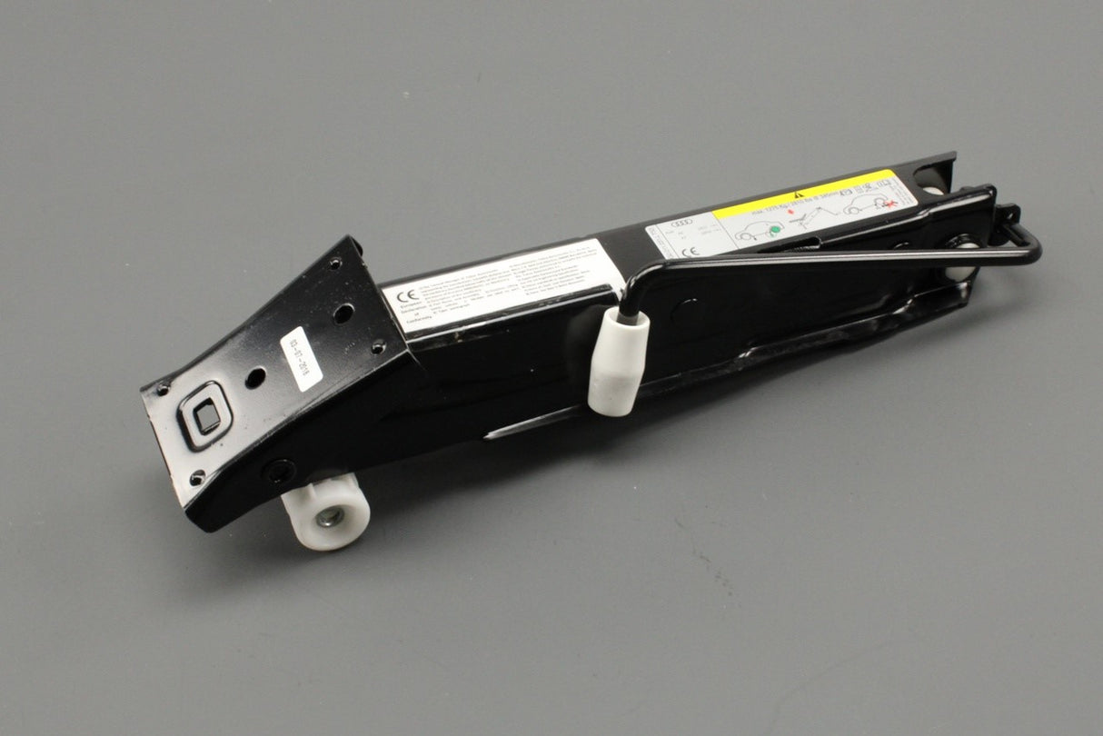 Audi A6 S6 A7 S7 RS6 RS7 spare wheel tool kit jack 4G0011031L