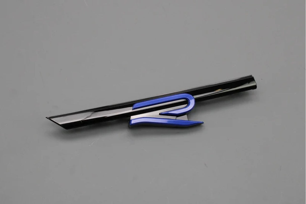 VW Golf R 20 Years edition front radiator grille R badge 5H0853679R EBY
