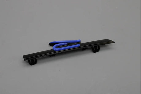 VW Golf R 20 Years edition front radiator grille R badge 5H0853679R EBY