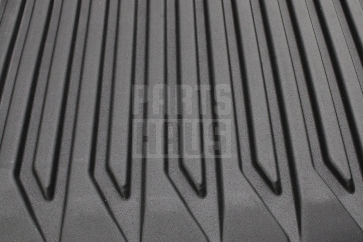 Audi A6 S6 Saloon Avant 2019-2026 rear rubber floor mats 4K0061511 041