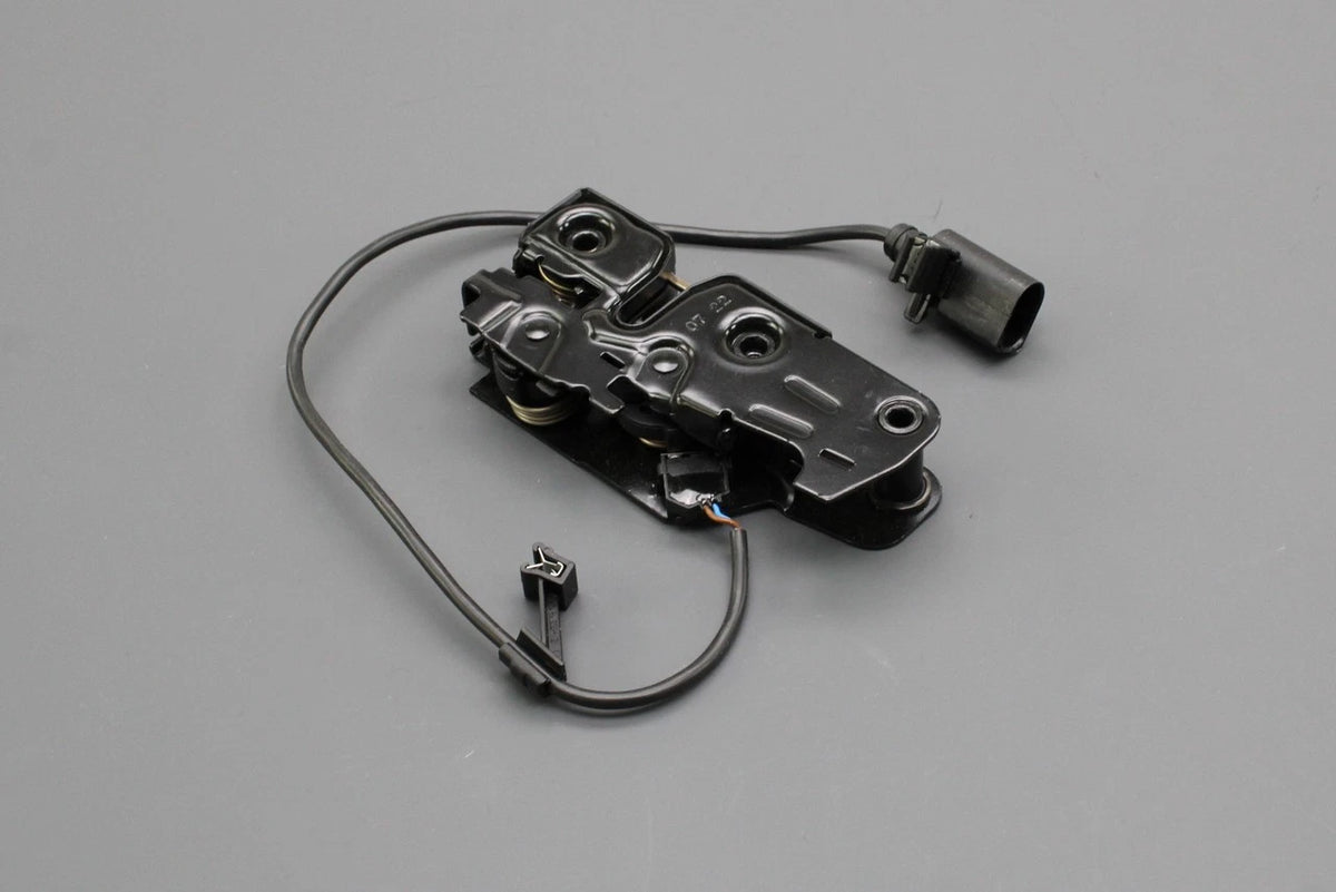 Audi A4 S4 RS4 A5 Q5 R8 07-16 bonnet lock with microswitch 8K0823509G