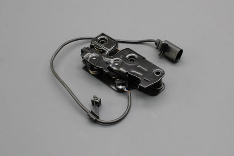 Audi A4 S4 RS4 A5 Q5 R8 07-16 bonnet lock with microswitch 8K0823509G