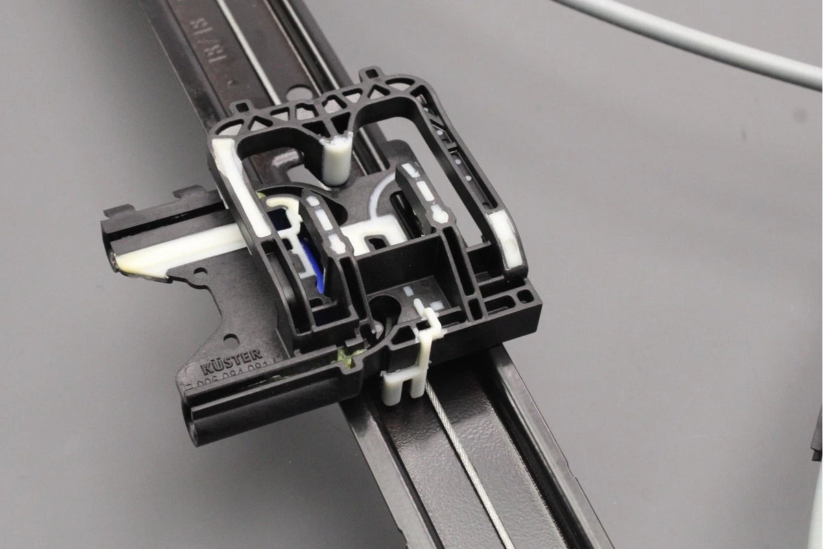 Audi A3 S3 RS3 Sportback 13-21 window regulator (front right) 8V4837462
