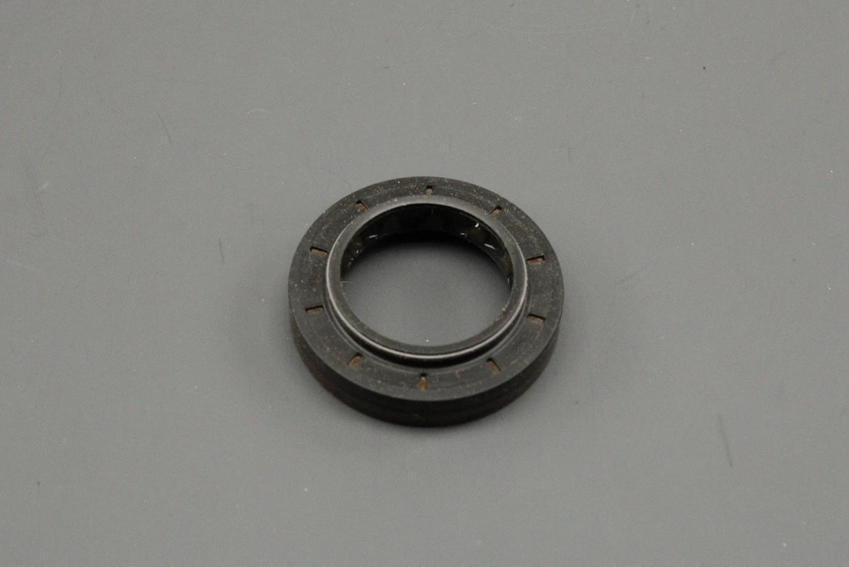 VW Tiguan Audi RS3 TTRS RSQ3 transfer case shaft oil seal 0CP409189