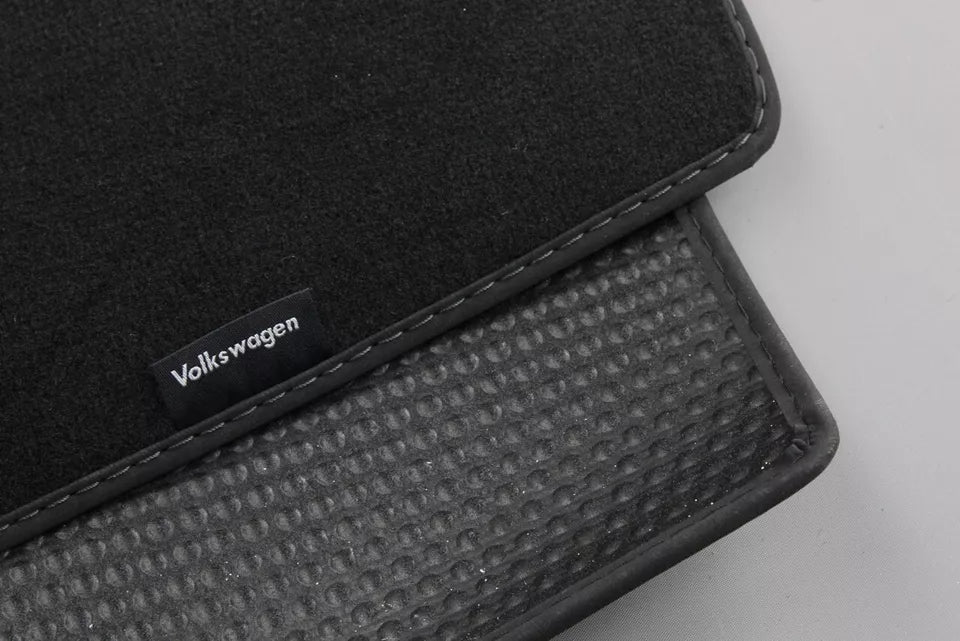 VW Tiguan 2016-24 Reversible boot mat for luggage compartment 5NA061210