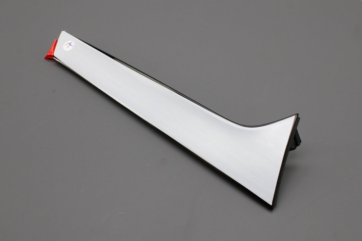 Audi Q5 2017-2025 boot lid spoiler trim (rear right) 80A854872 5FQ, view 1