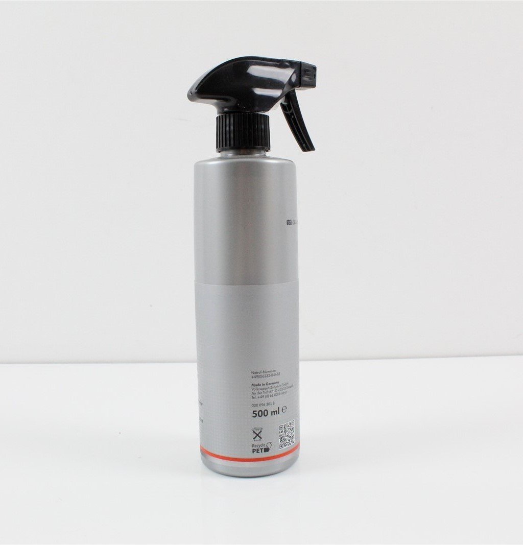 VW Volkswagen upholstery carpet and textile cleaner 300ml 000096301B