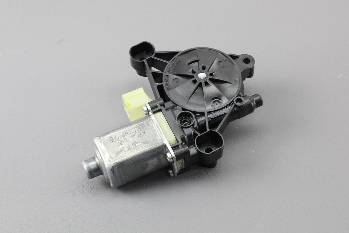 VW Golf MK7 Audi A3 TT Q2 Skoda SEAT right front window motor 5Q0959802B