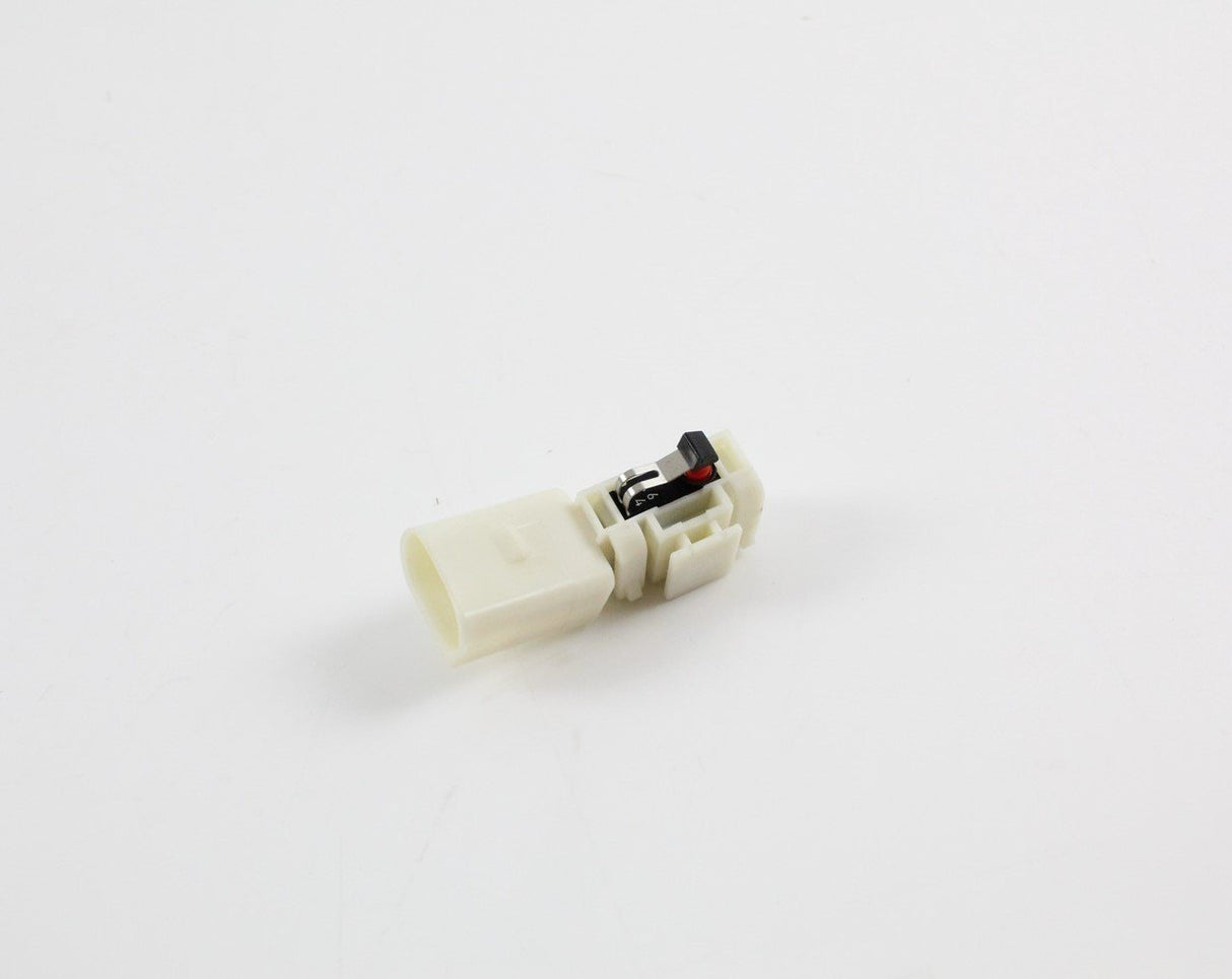 VW Jetta Bora Vento NON UK boot lid handle mirco-switch 1T0962103A
