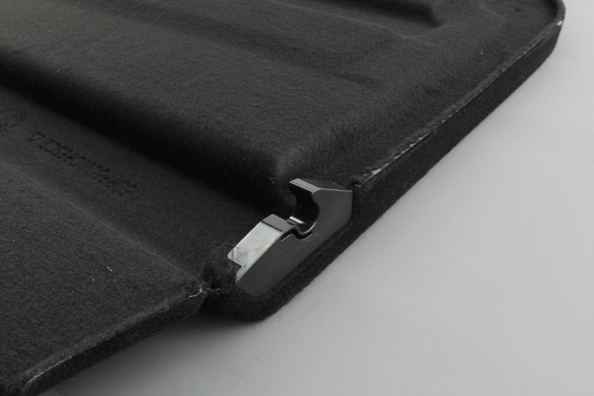 Skoda Yeti 2010-2017 Parcel shelf luggage cover 5L6867769C6V0